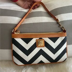 Dooney & Bourke Black and White Chevron Wristlet